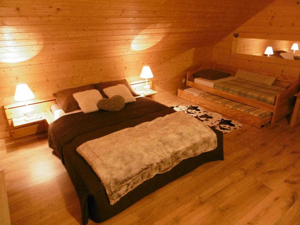 Gite Au Coeur Du Chalet En Belledonne Vers Prapoutel Les 7 Laux Sainte-Agnes  Room photo
